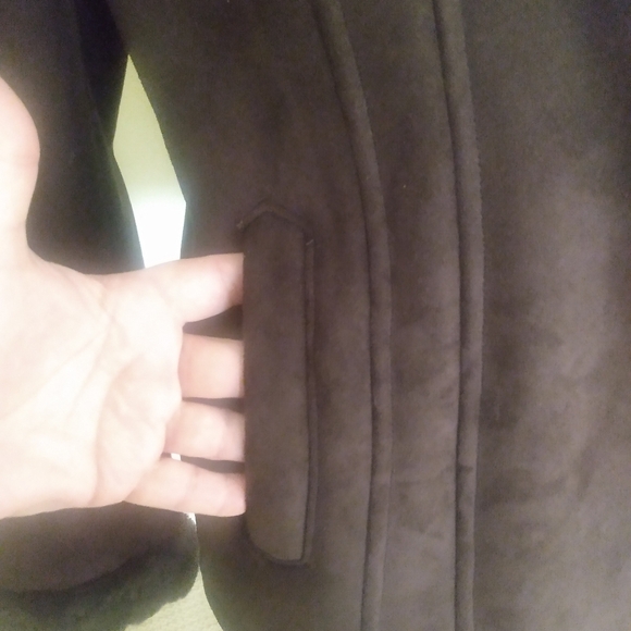 Hooded coat - Picture 5 of 9